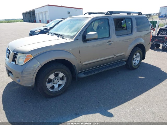 Nissan Pathfinder Se