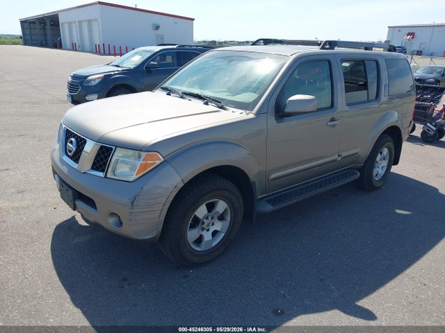 Nissan Pathfinder Se