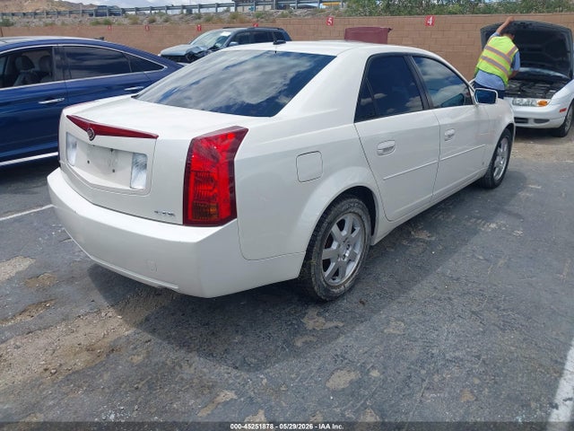 Cadillac CTS Standard