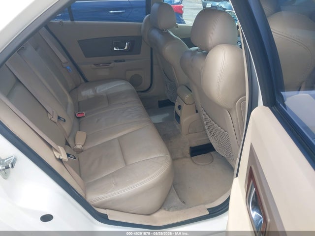 Cadillac CTS Standard