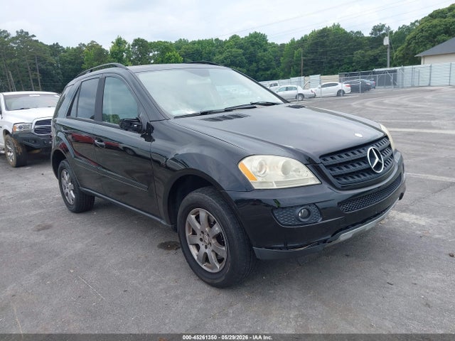 Salvage Mercedes-Benz M-Class Image