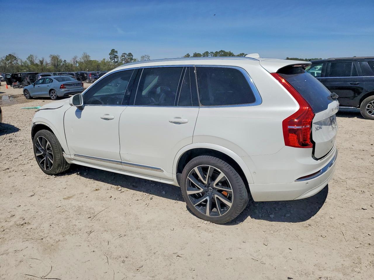Volvo XC90 Plus