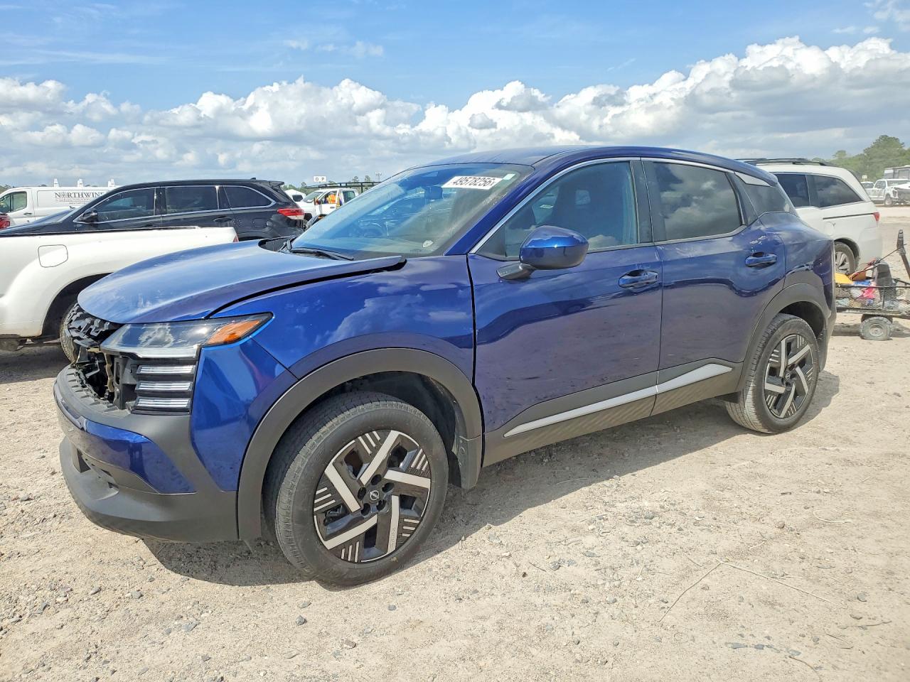 Salvage Nissan Kicks Image