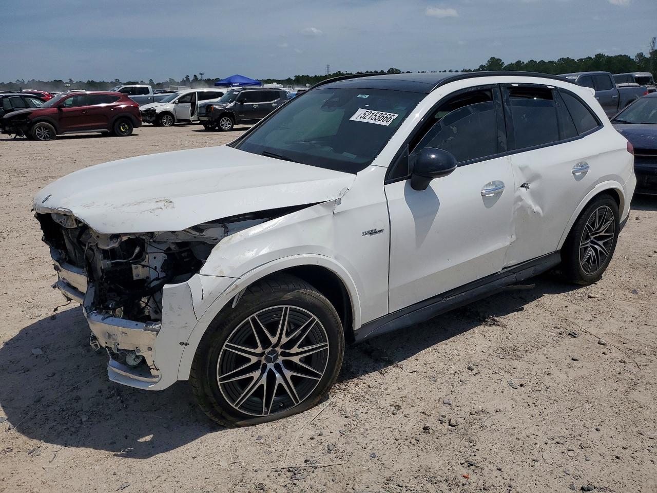Salvage Mercedes-Benz GLC Image