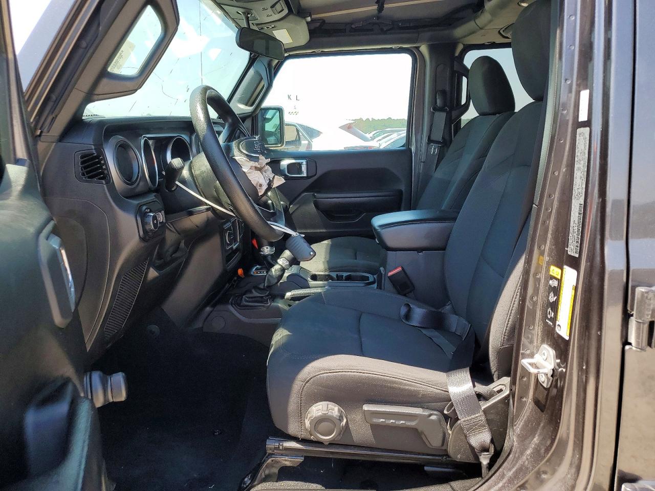 Jeep Wrangler Sport