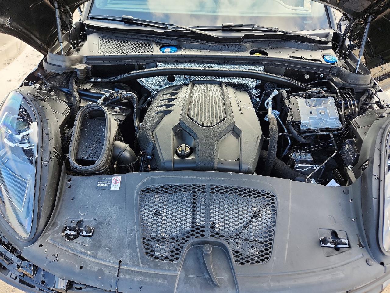 Porsche Macan Base