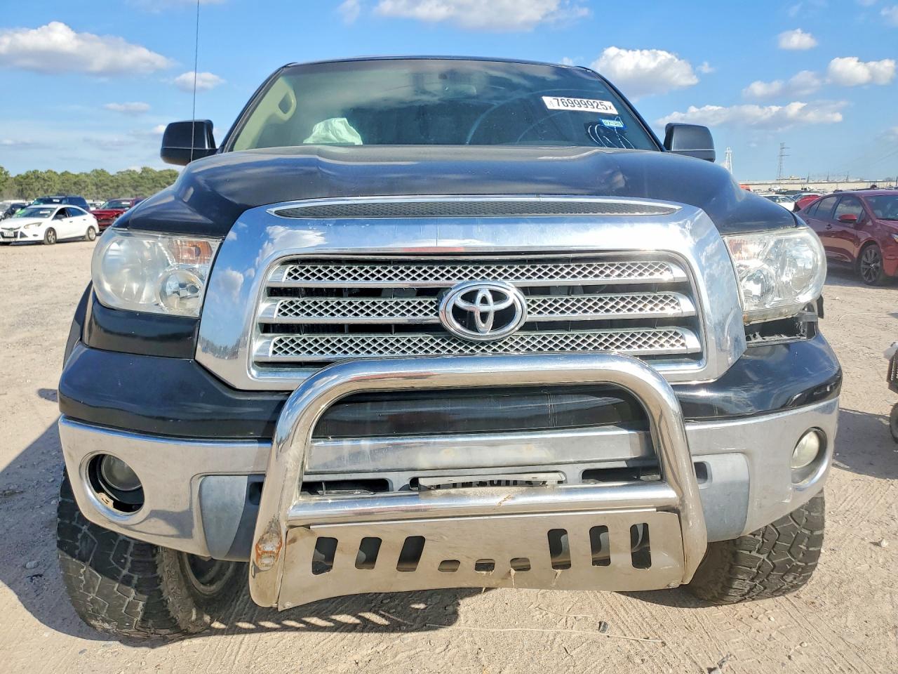 Toyota Tundra Double Cab Sr5