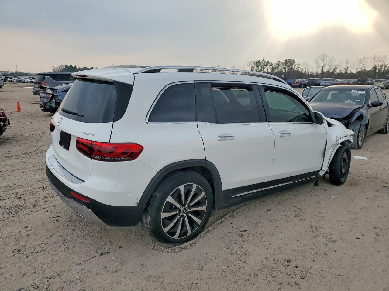 Mercedes-Benz GLB 250 4matic