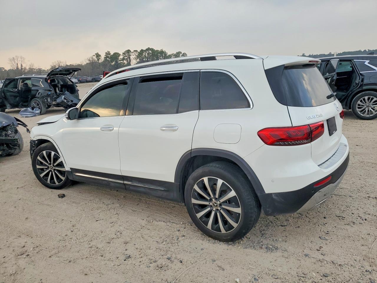 Mercedes-Benz GLB 250 4matic