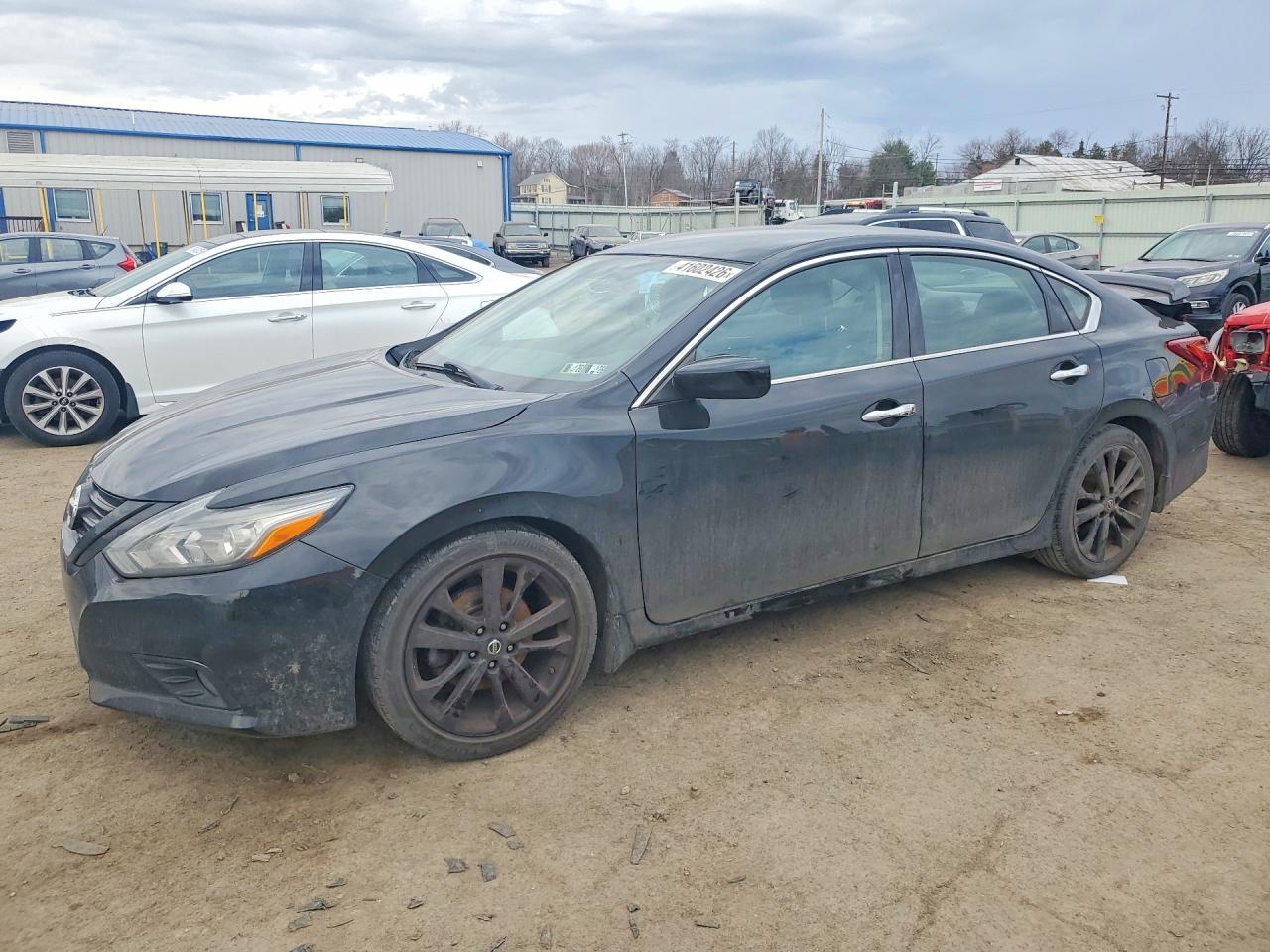Salvage Nissan Altima Image