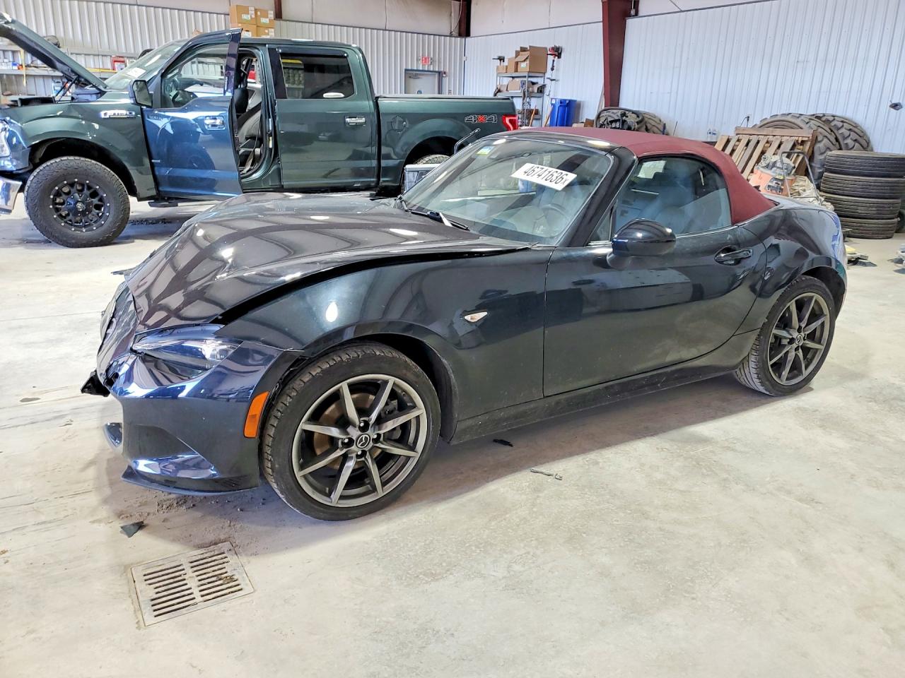 Salvage Mazda Mx5 Image