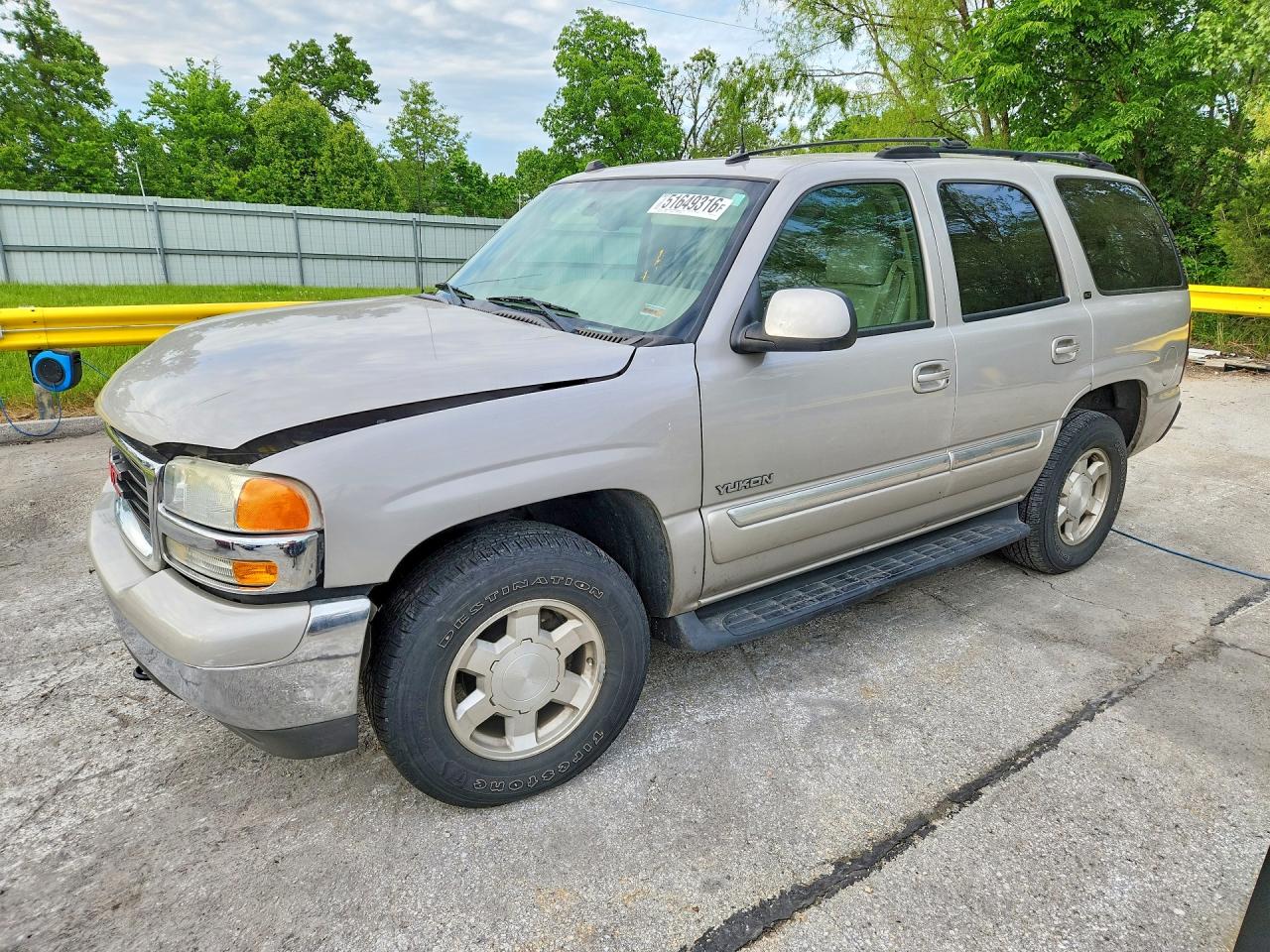 Salvage GMC Yukon Image