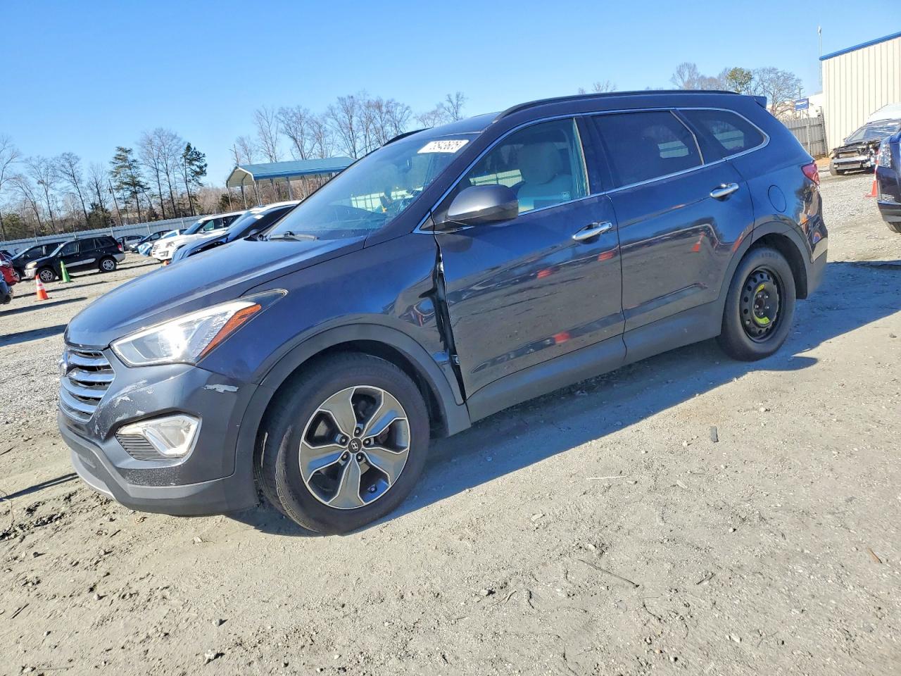 Salvage Hyundai SANTA FE Image