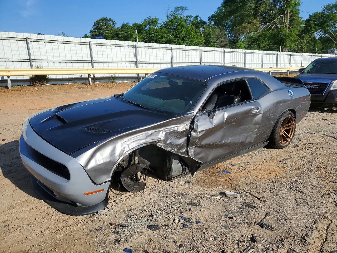 Salvage Dodge Challenger Image
