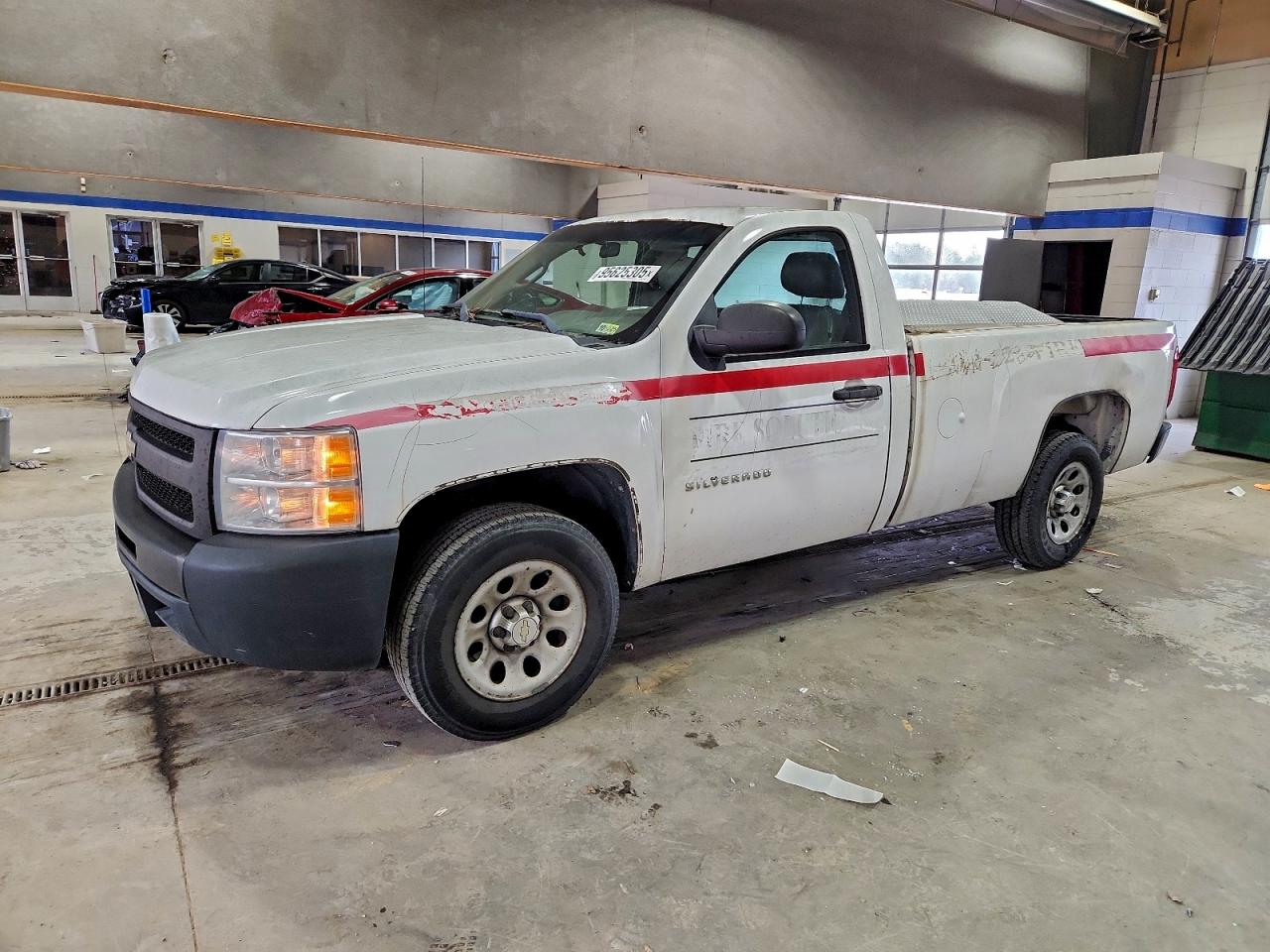 Salvage Chevrolet Silverado Image