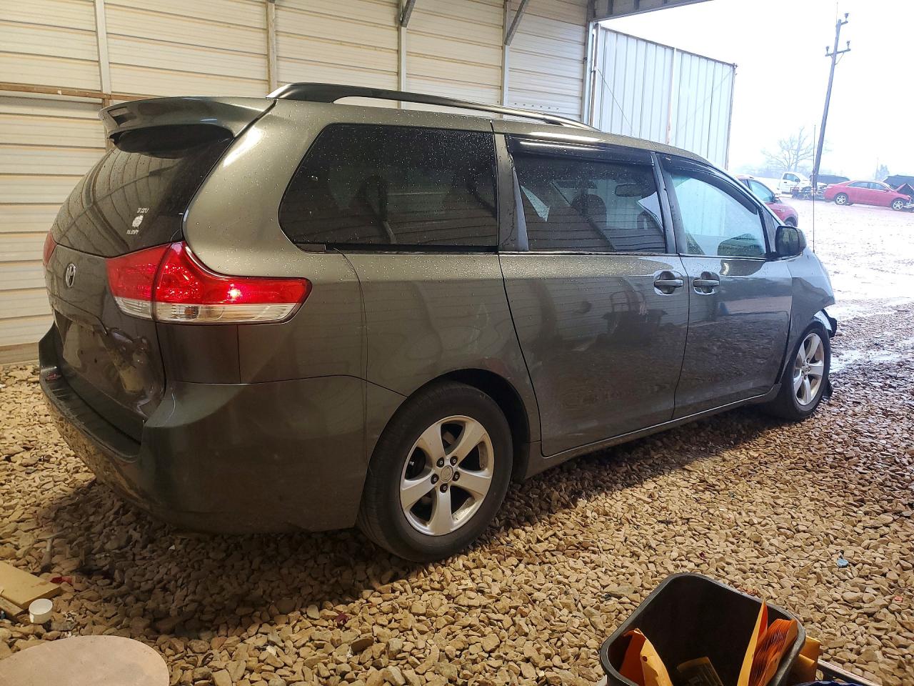 Toyota Sienna Le 8-passenger