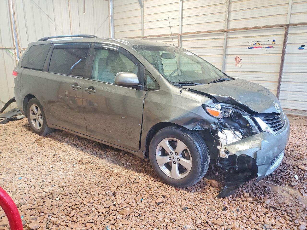 Toyota Sienna Le 8-passenger