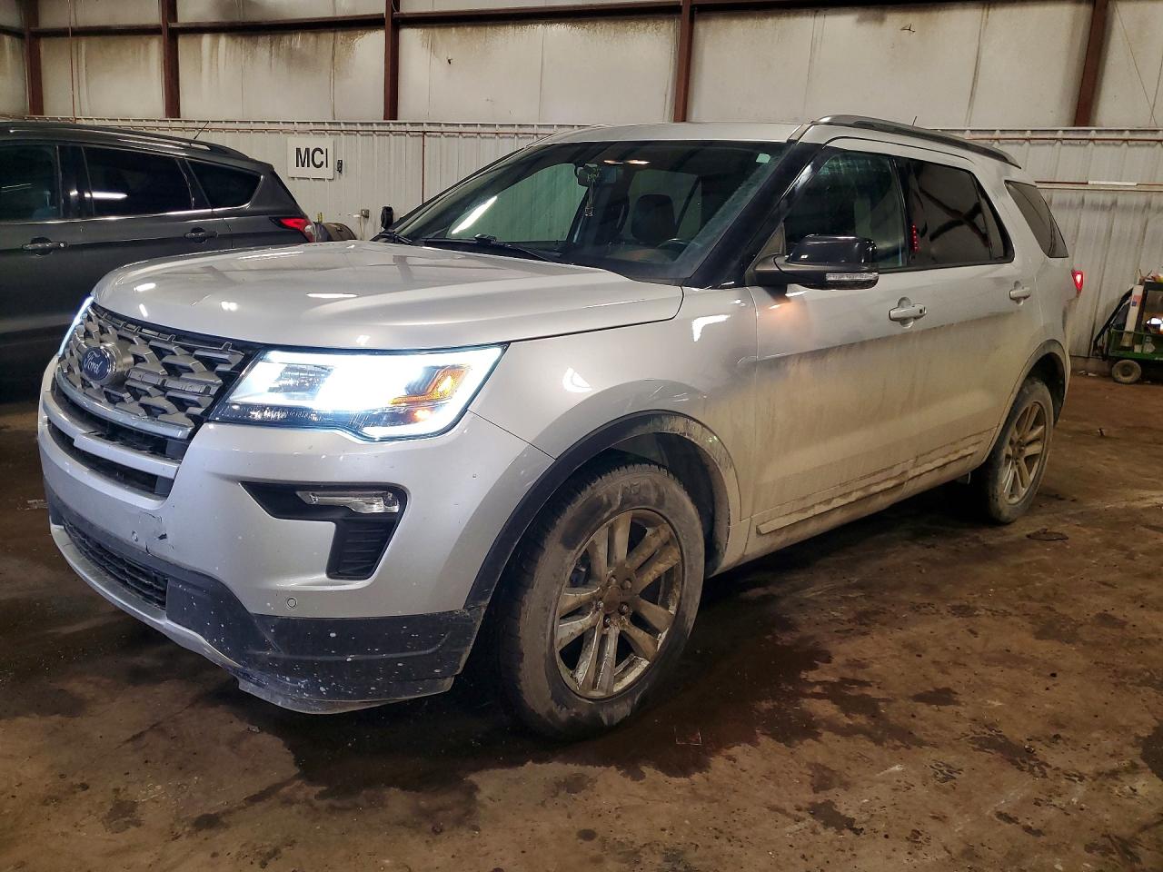 Salvage Ford Explorer Image