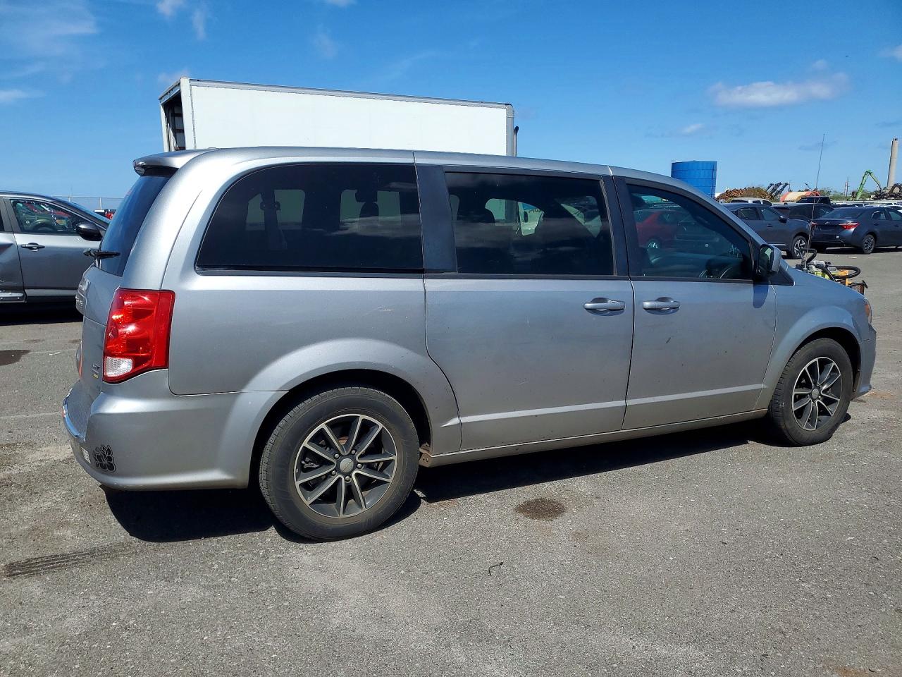 Dodge Caravan Gt