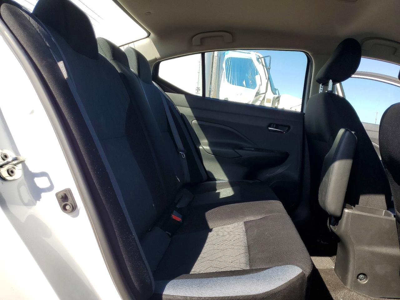Nissan Versa Sv