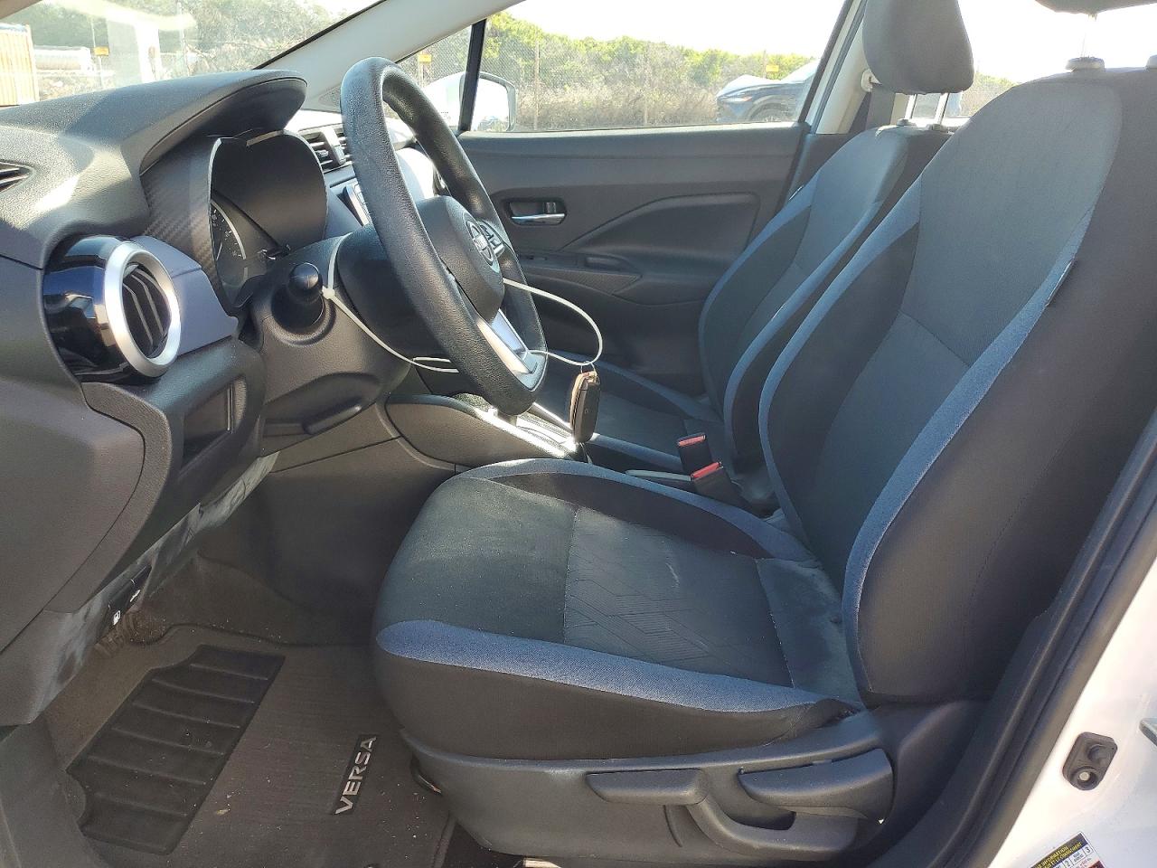 Nissan Versa Sv