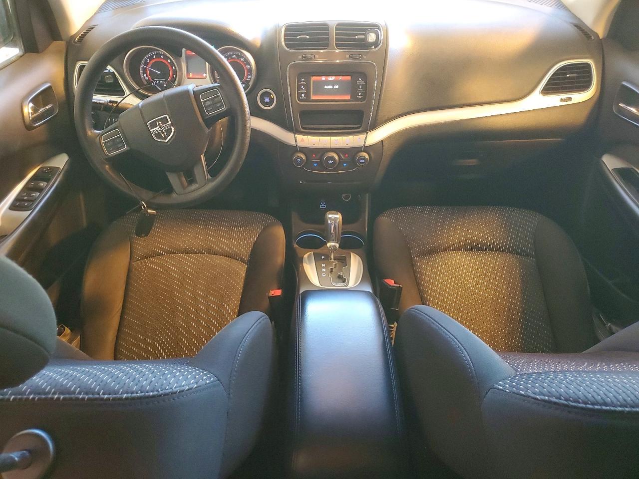 Dodge Journey Se