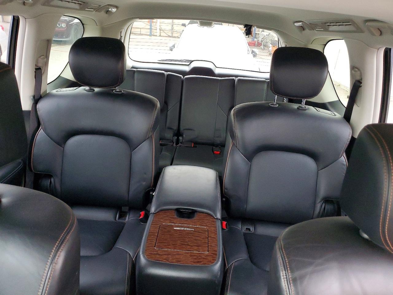 Nissan Armada Platinum