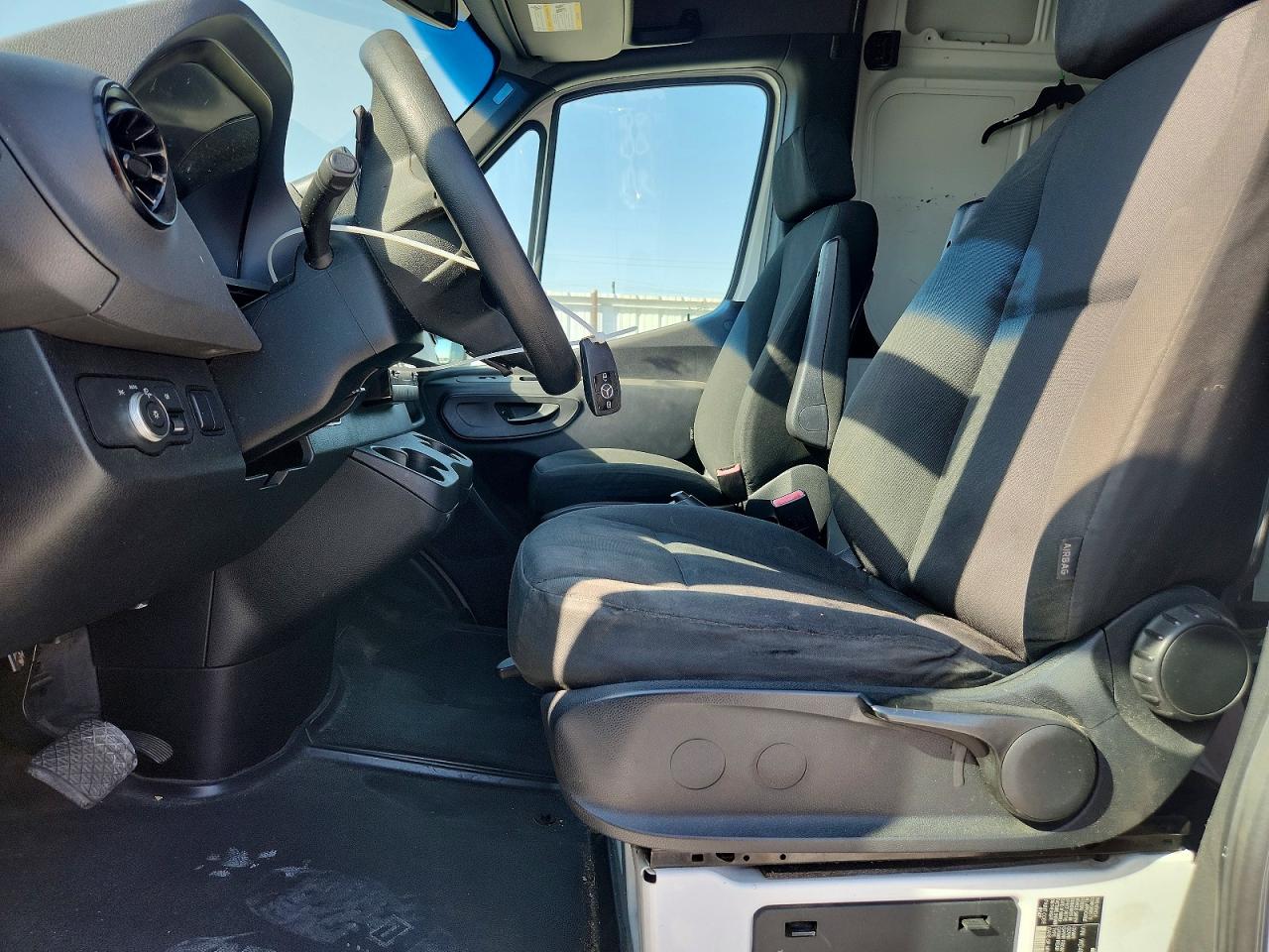 Mercedes-Benz Sprinter 2500