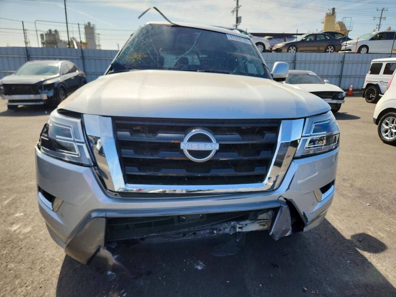 Nissan Armada Sv