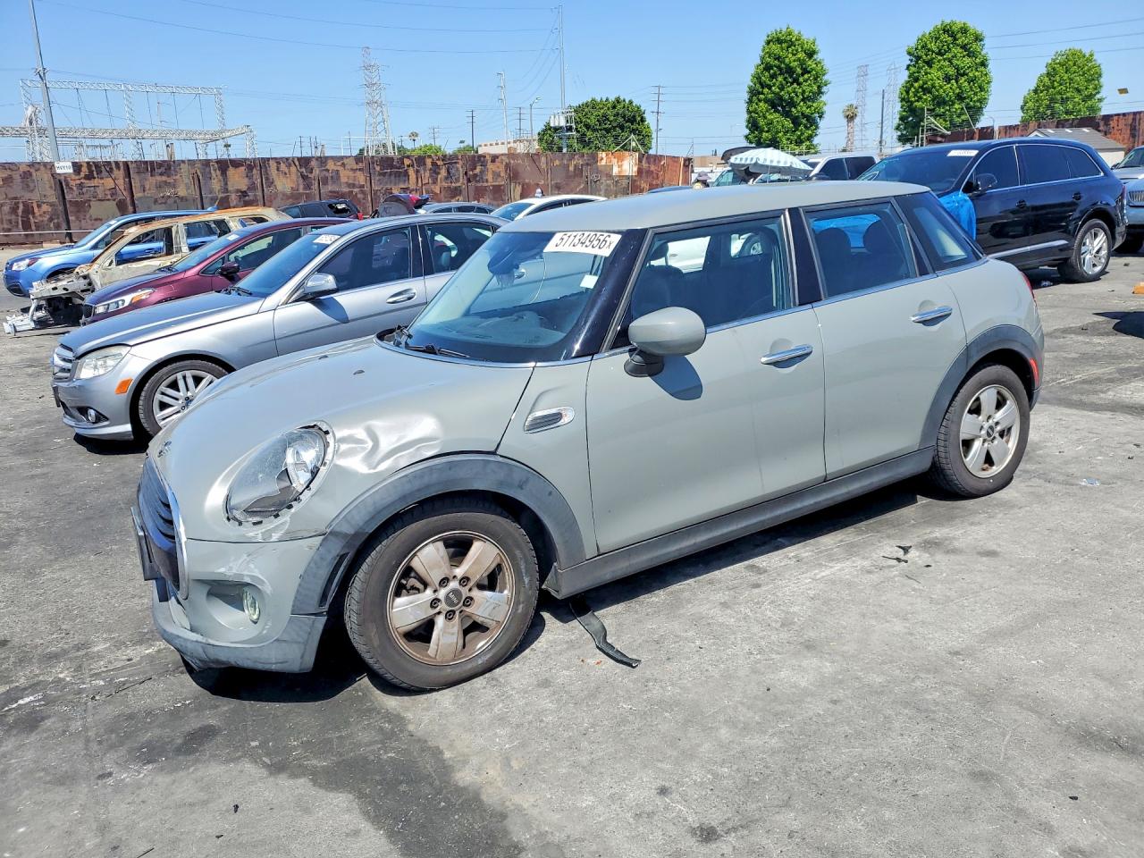 Salvage MINI Cooper Image