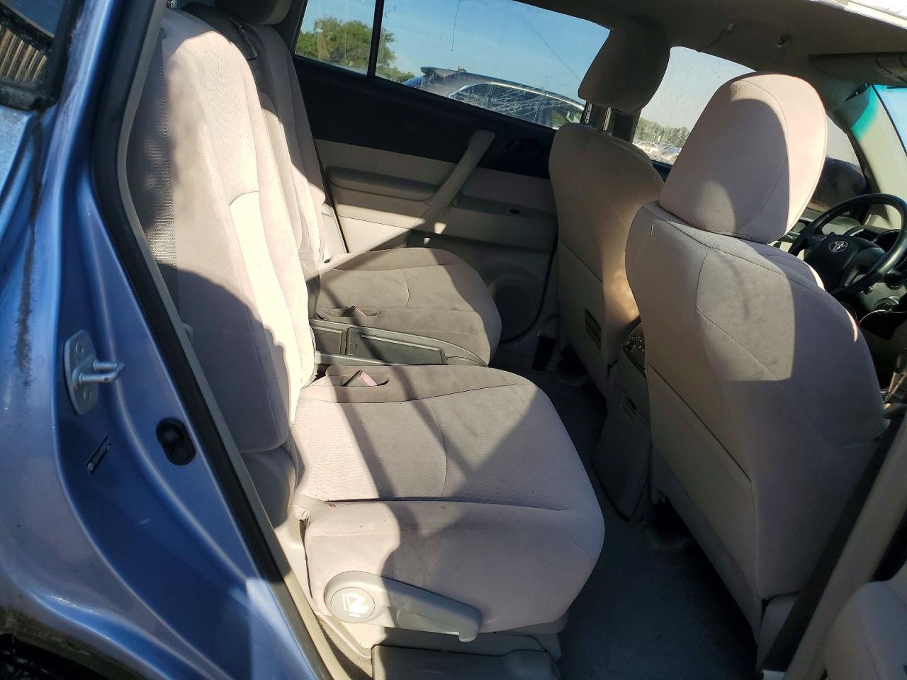 Toyota Highlander Base