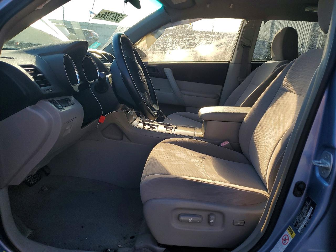 Toyota Highlander Base