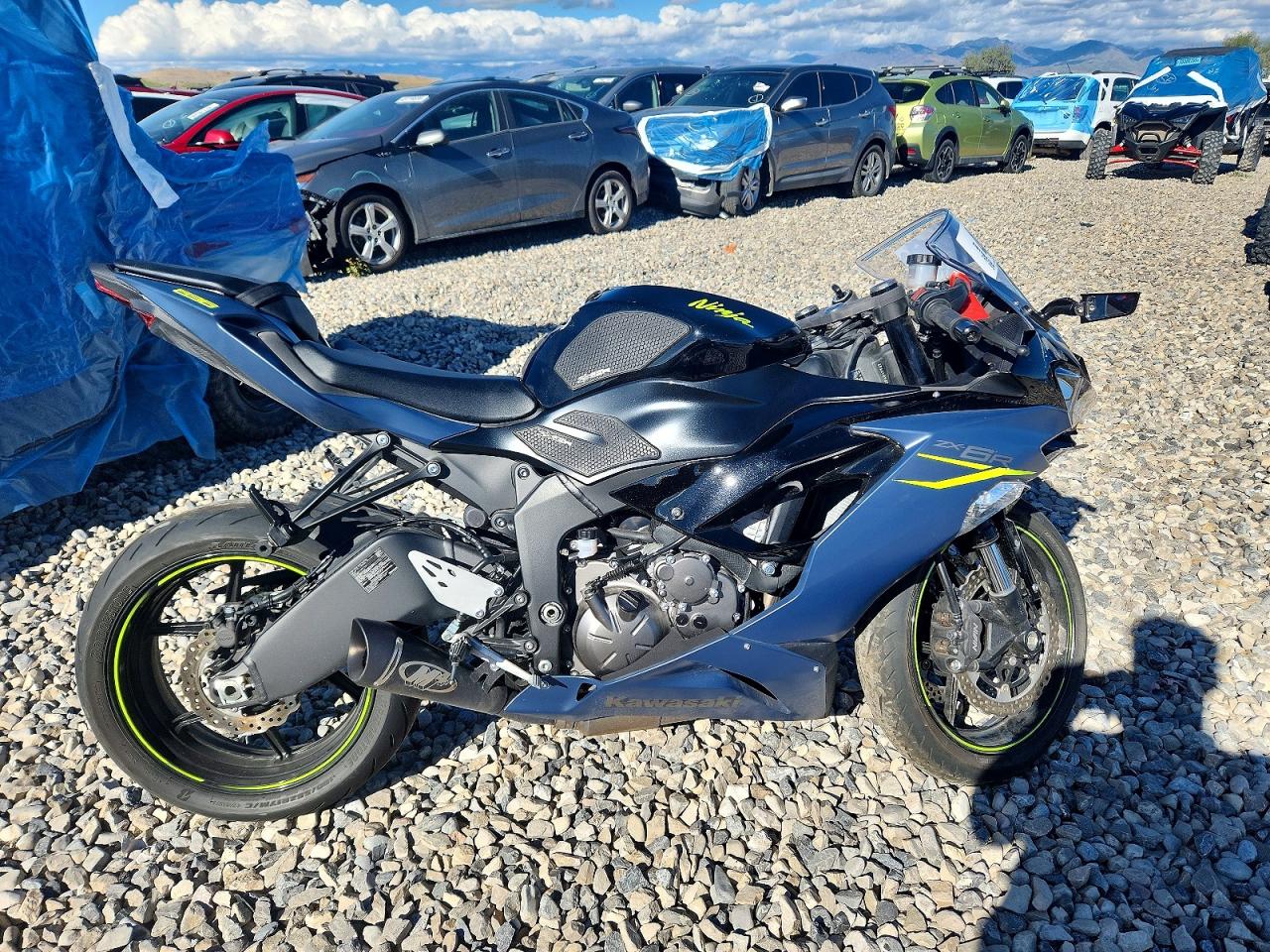 Salvage Kawasaki Ninja 600 Image