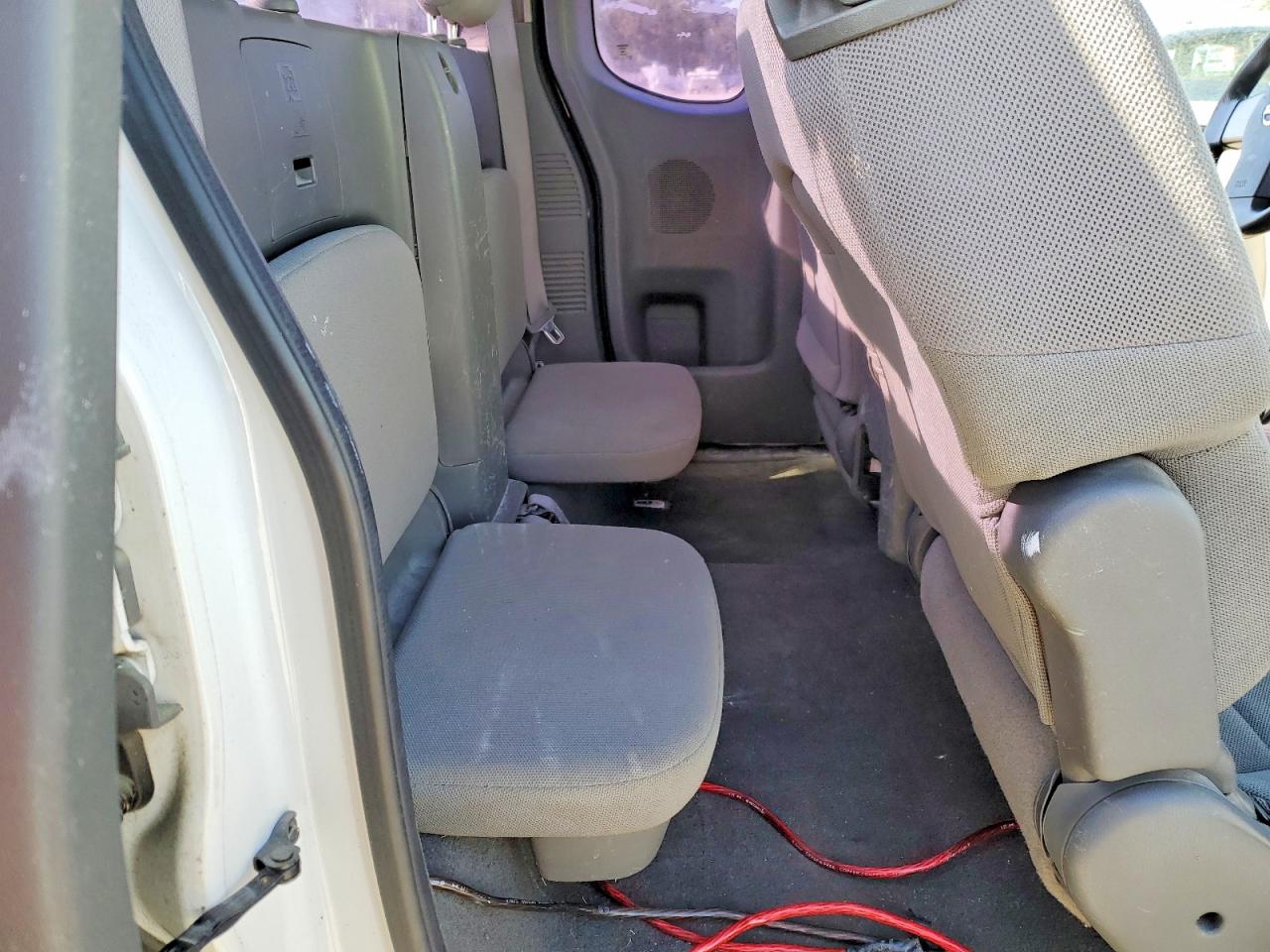 Nissan Frontier Xe