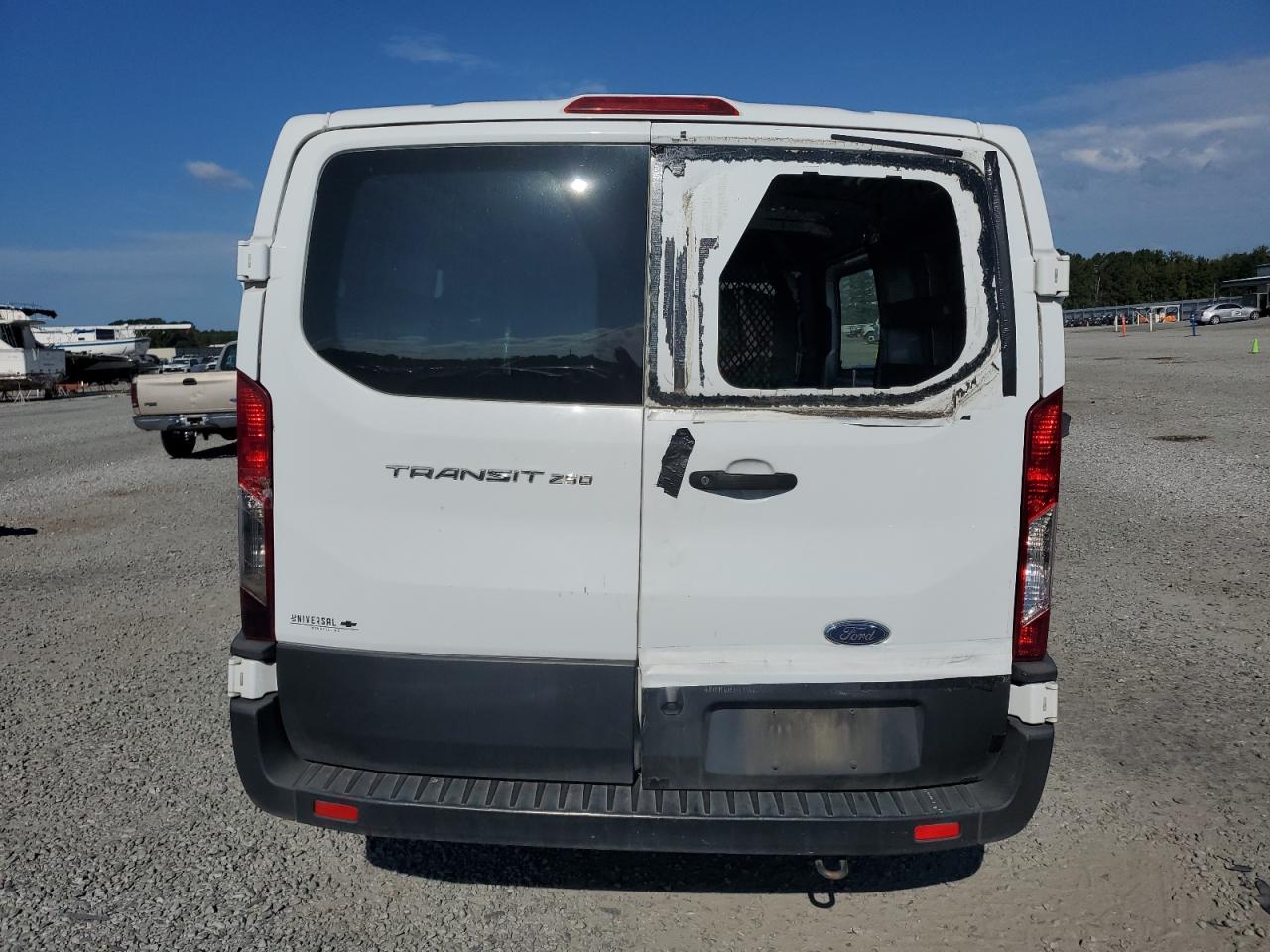 Ford Transit T-250
