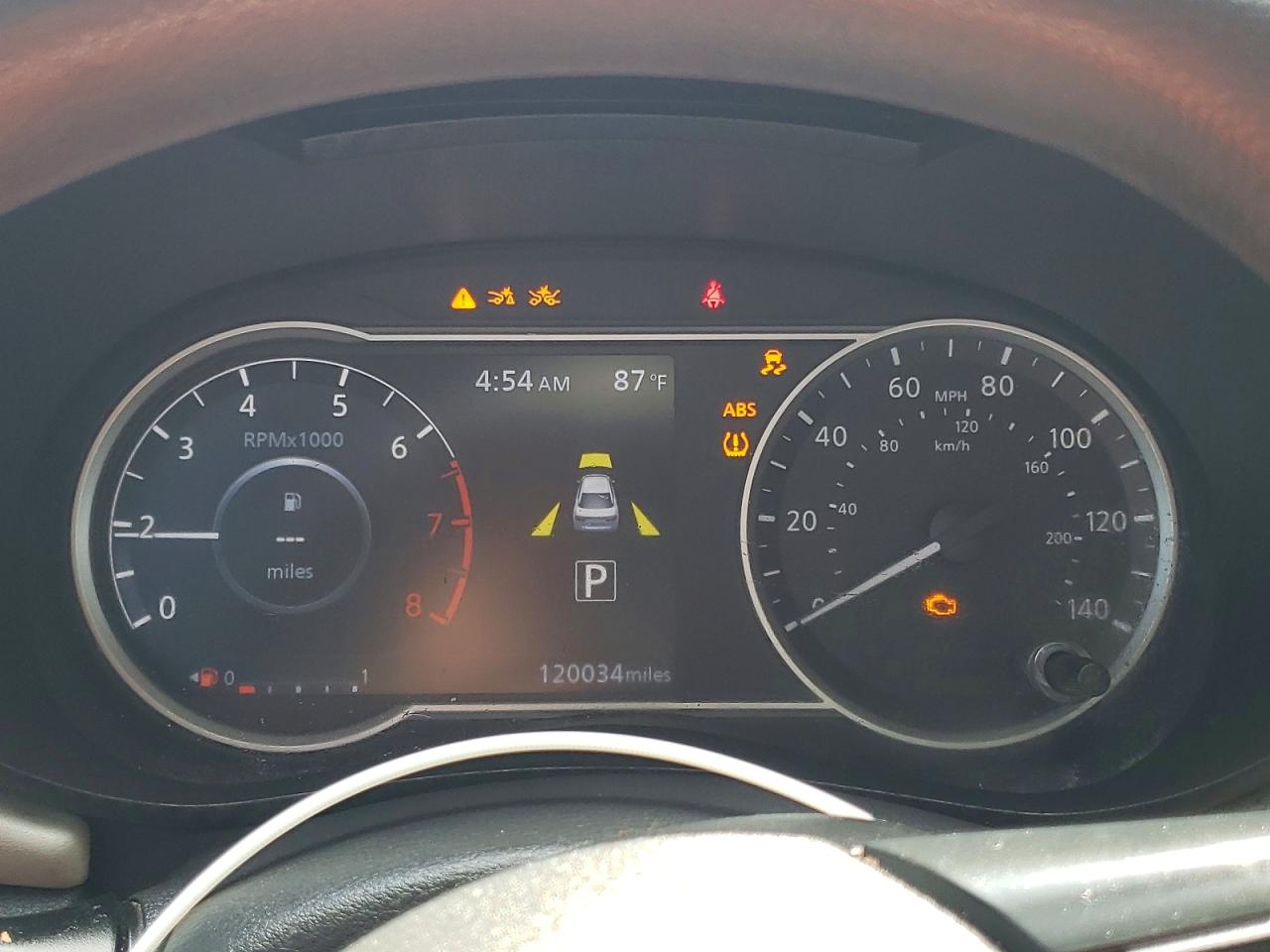 Nissan Versa Sv