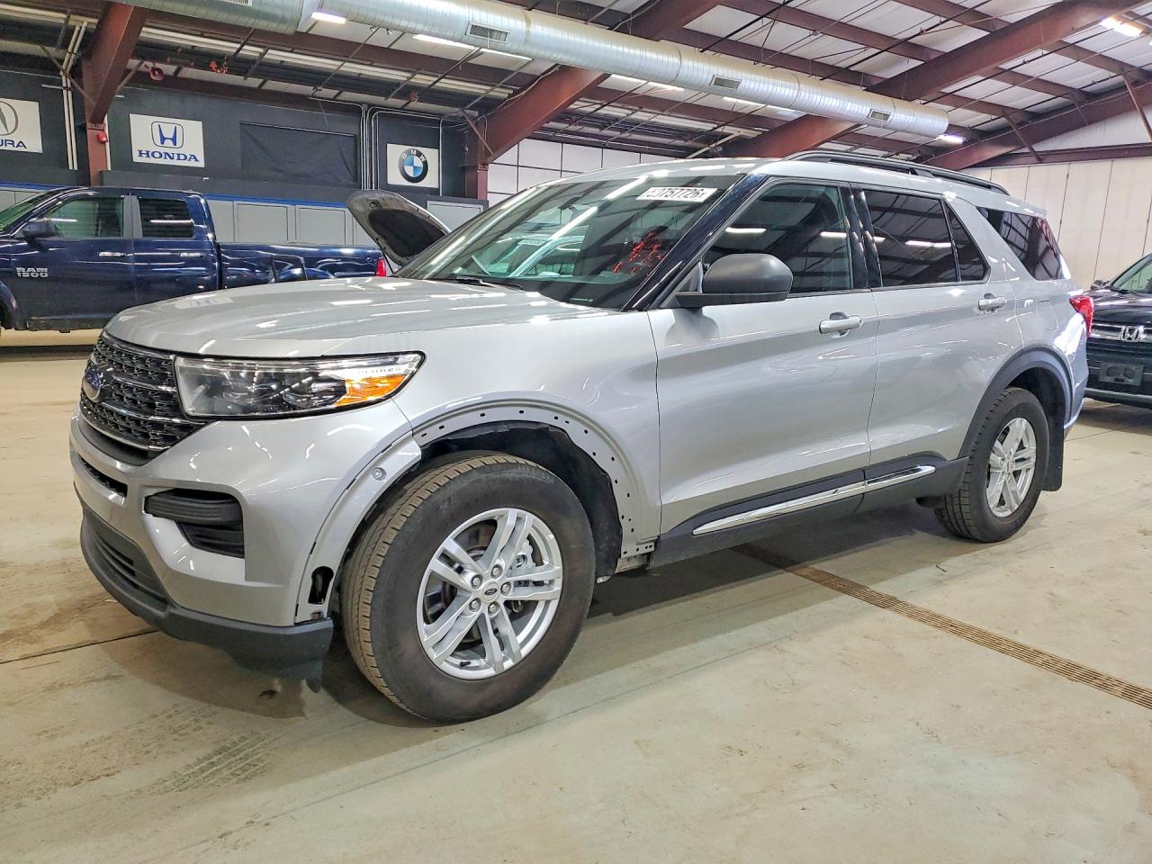 Salvage Ford Explorer Image