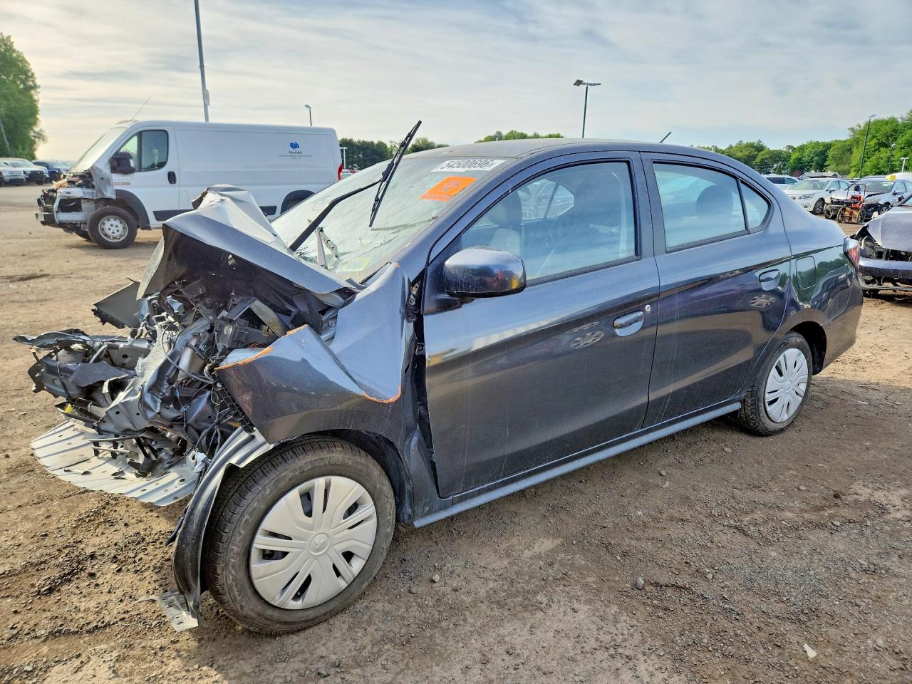 Salvage Mitsubishi Mirage Image