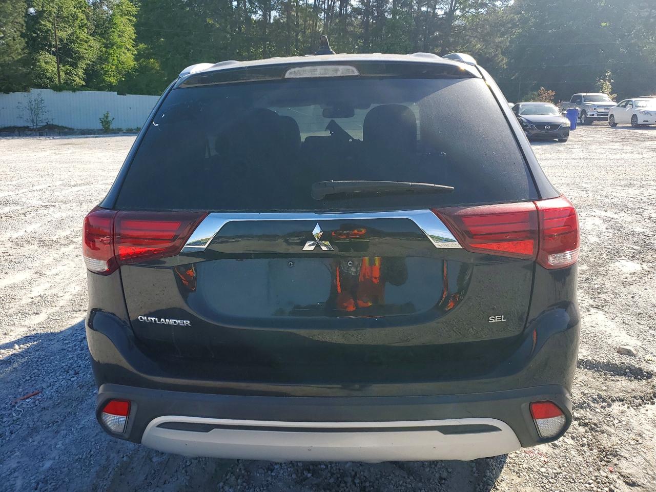 Mitsubishi Outlander Se