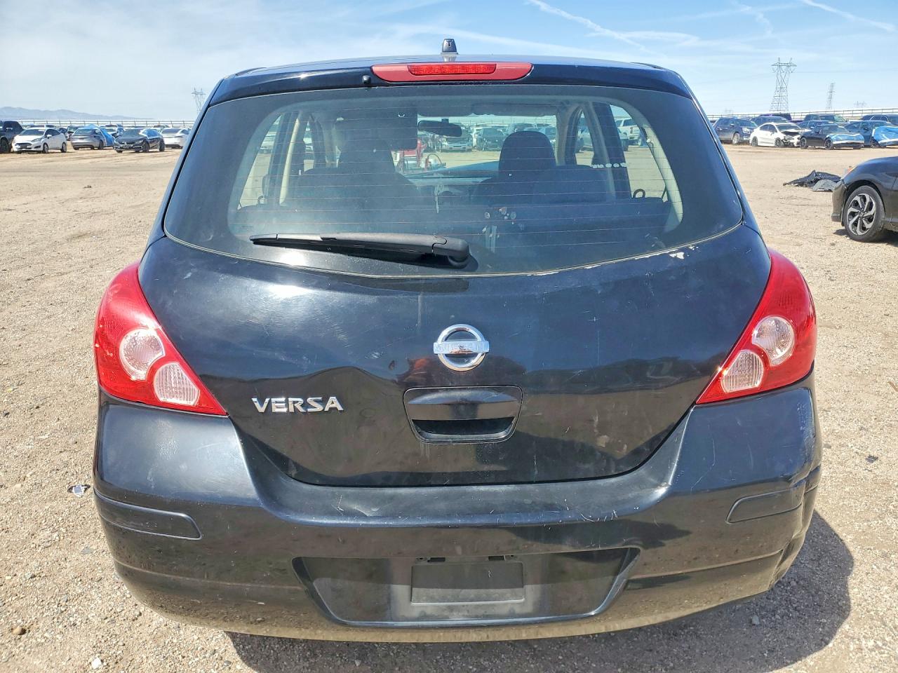 Nissan Versa 1.8 S