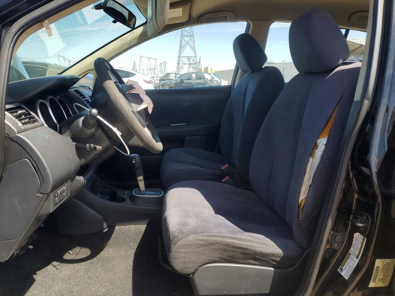 Nissan Versa 1.8 S