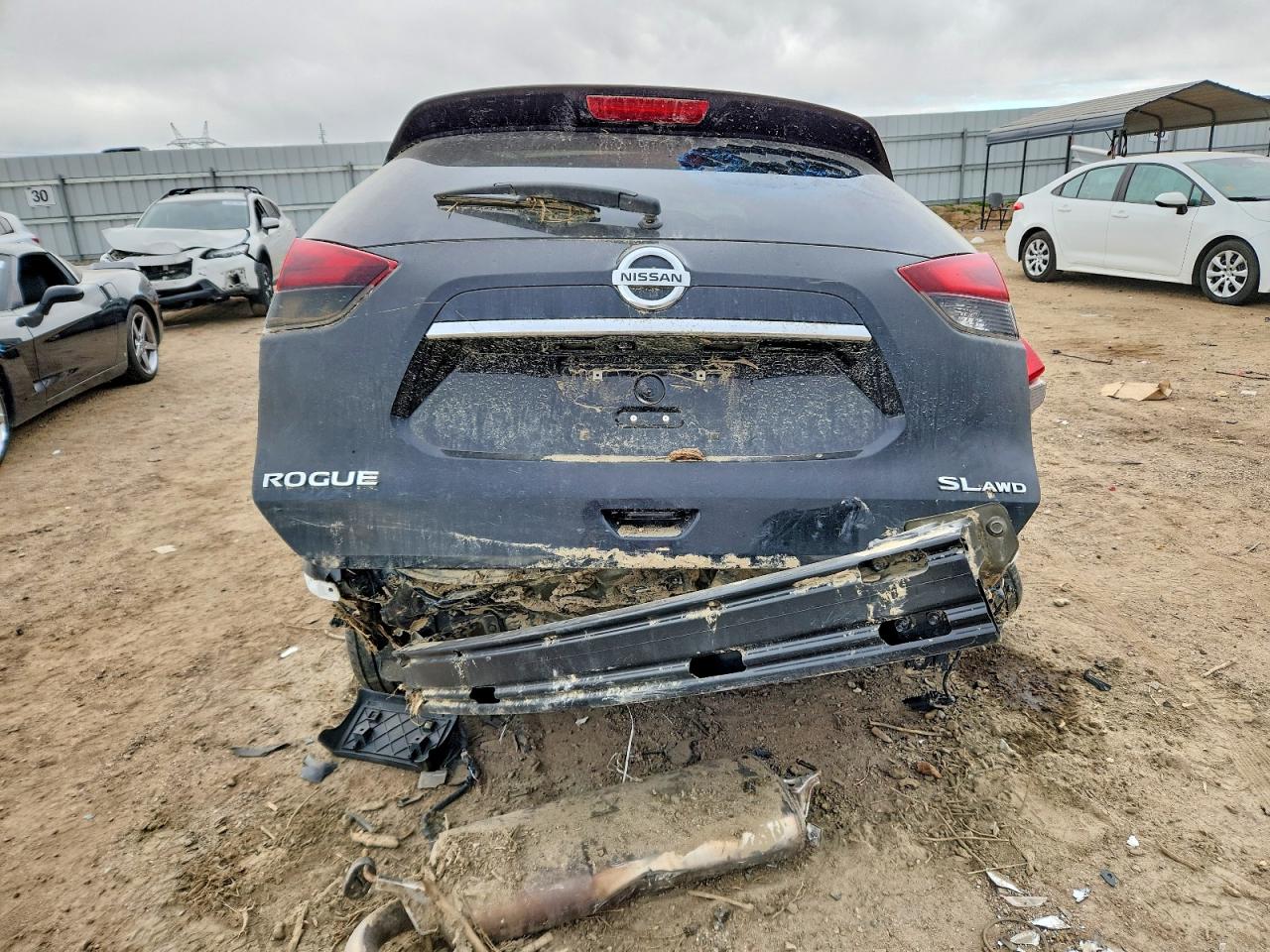 Nissan Rogue S