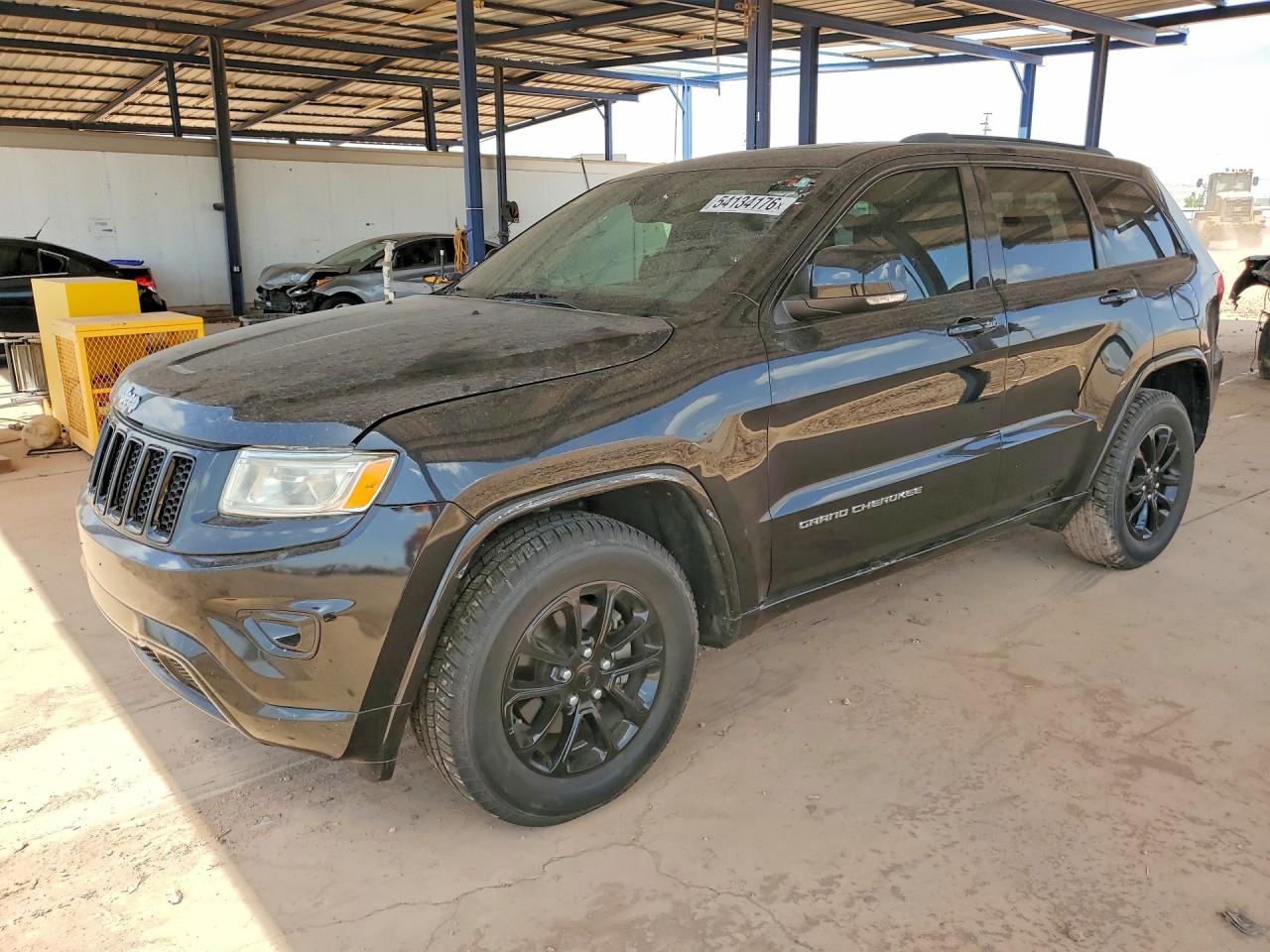 Salvage Jeep Cherokee Image