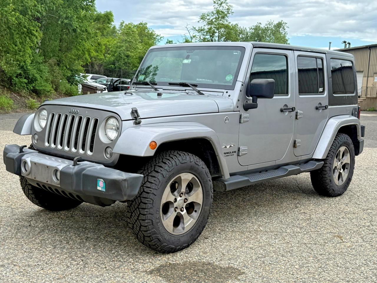 Jeep Wrangler Sahara