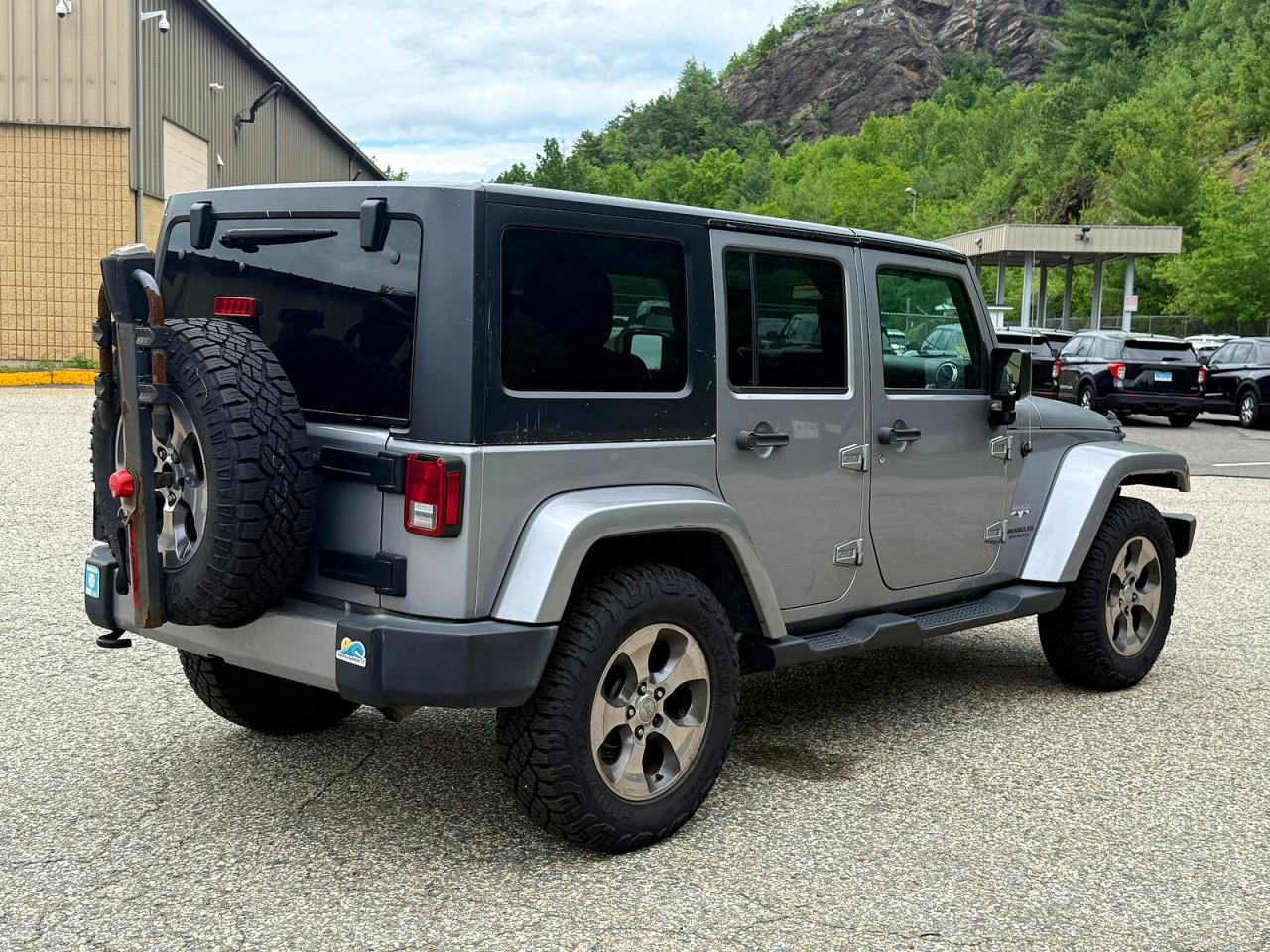 Jeep Wrangler Sahara