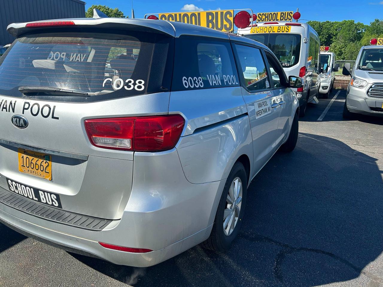 Kia Sedona L