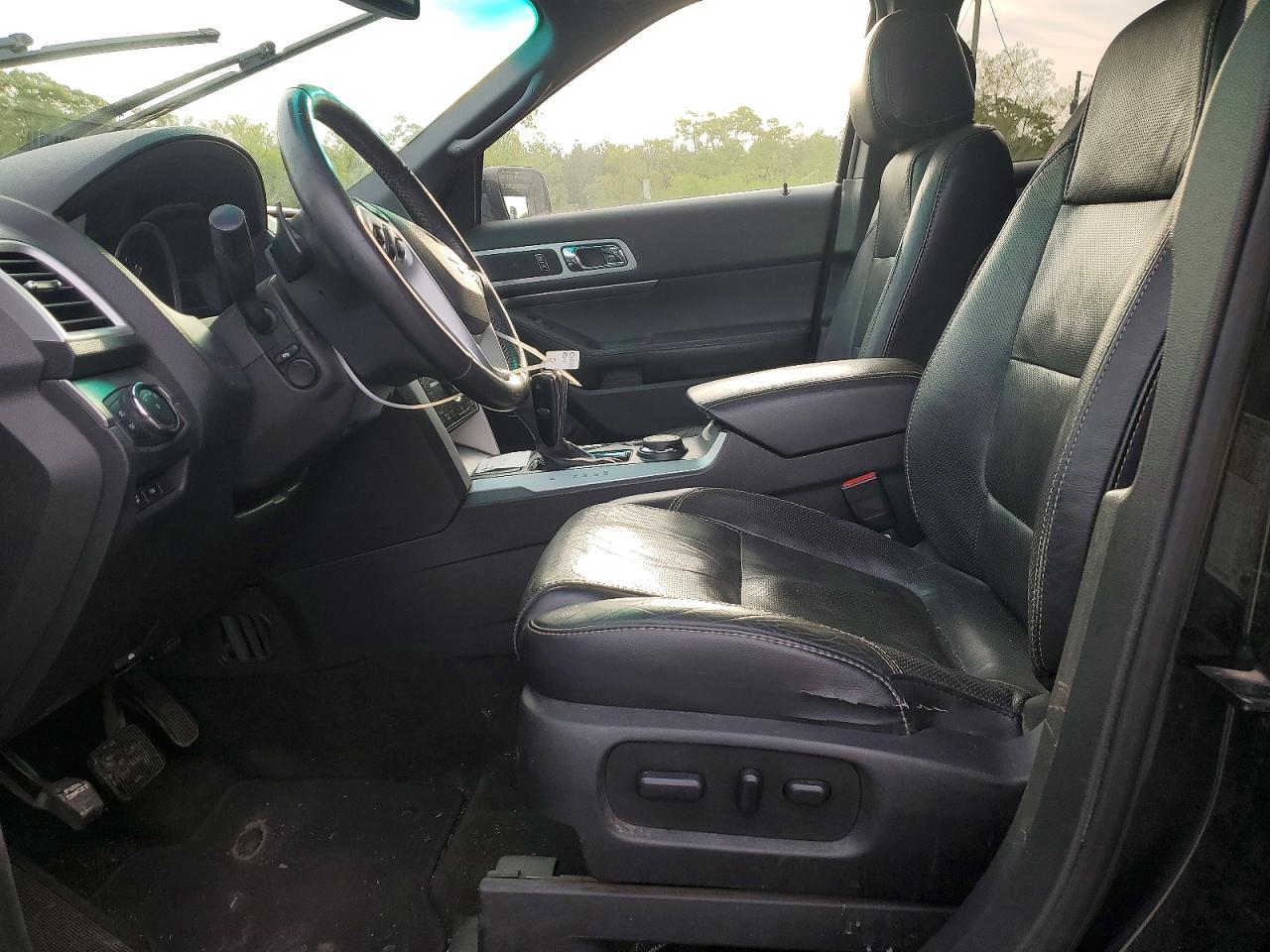 Ford Explorer Sport