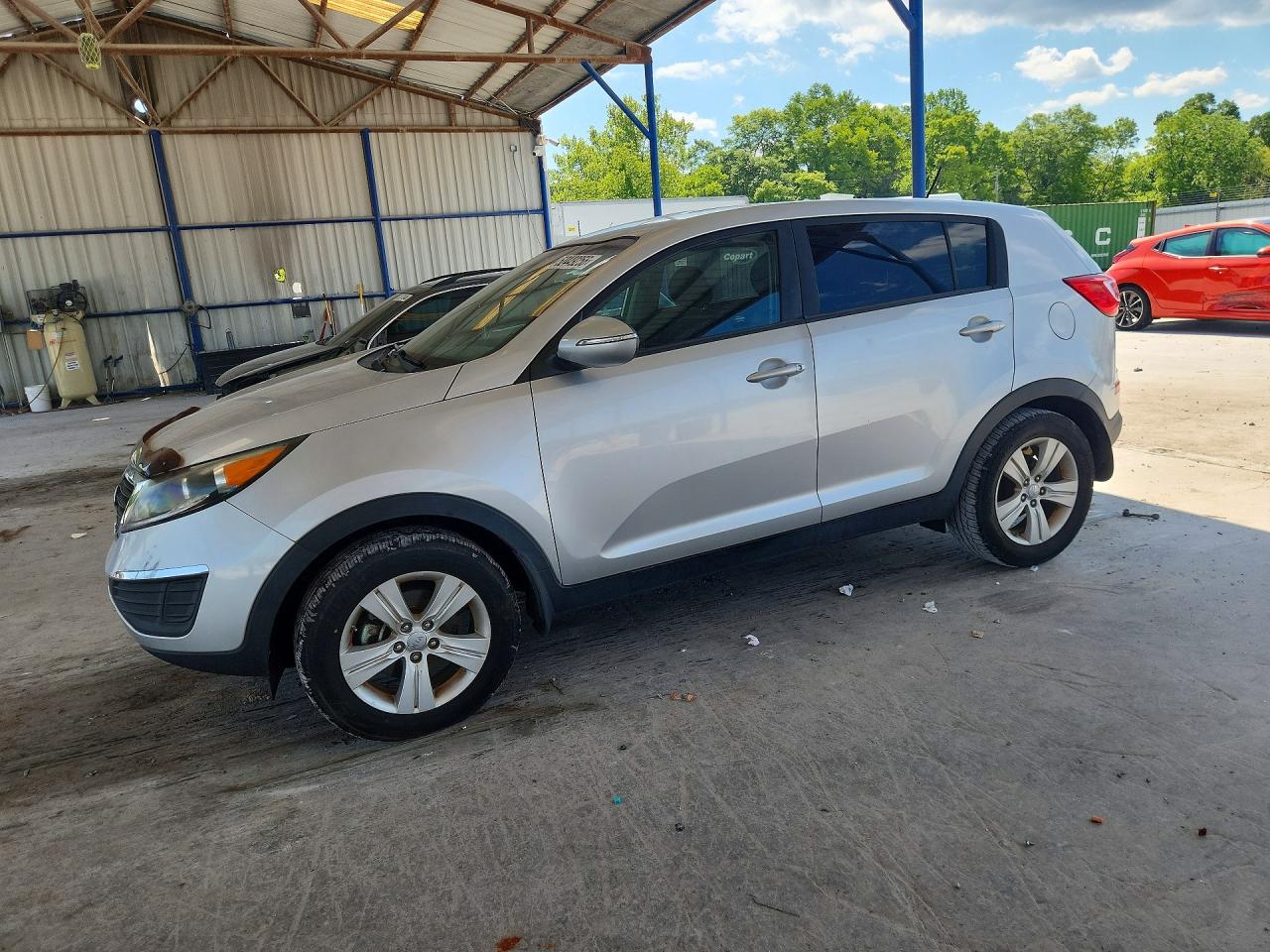 Salvage Kia Sportage Image