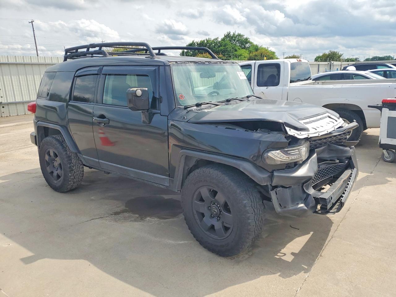 Toyota FJ Cruiser Base