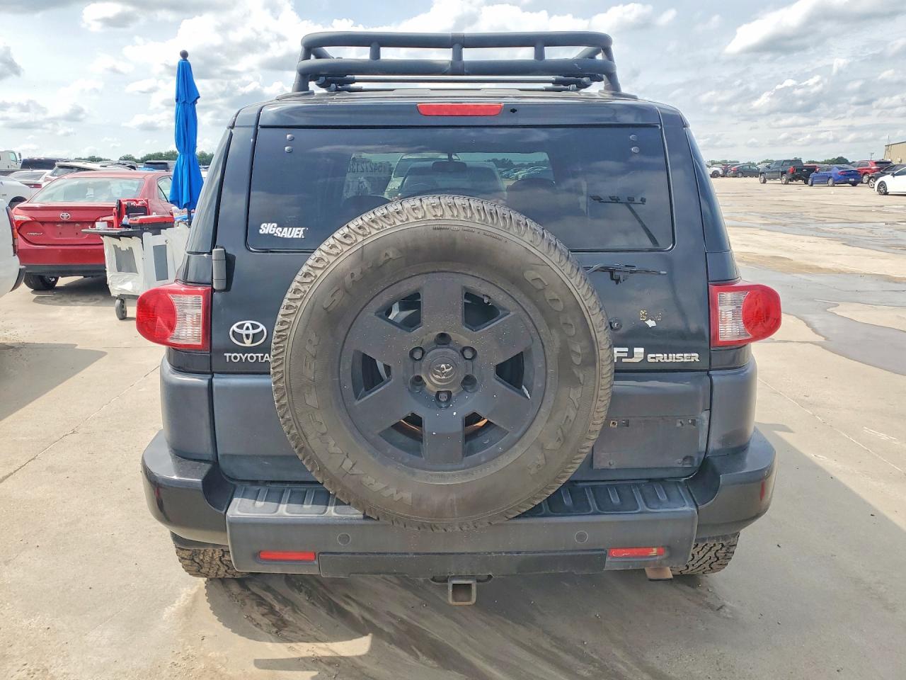 Toyota FJ Cruiser Base